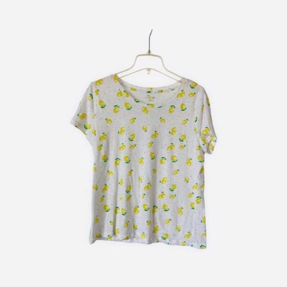 Women’s Lemon Design Shirt  Size Small new